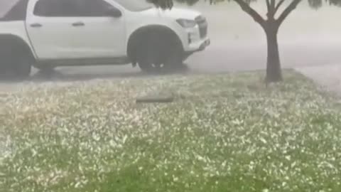 Hail storm gives New South Wales a different kind of white Christmas