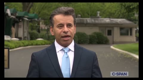 FDA Commissioner Speaks to Reporters at White House
