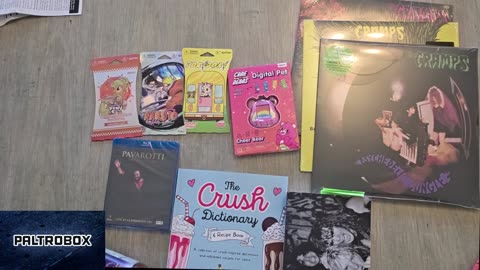 Paltrobox #475: Kayou Cards, Slayer Book, Pavarotti & More!