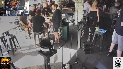 LIVE Music Everyday!