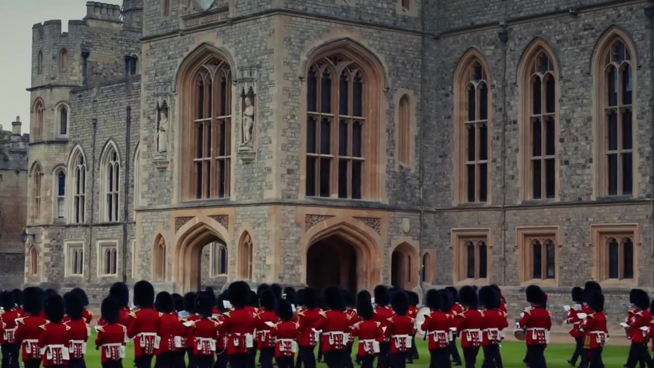 Windsor Castle Arrival Ceremony: Postcard Edition
