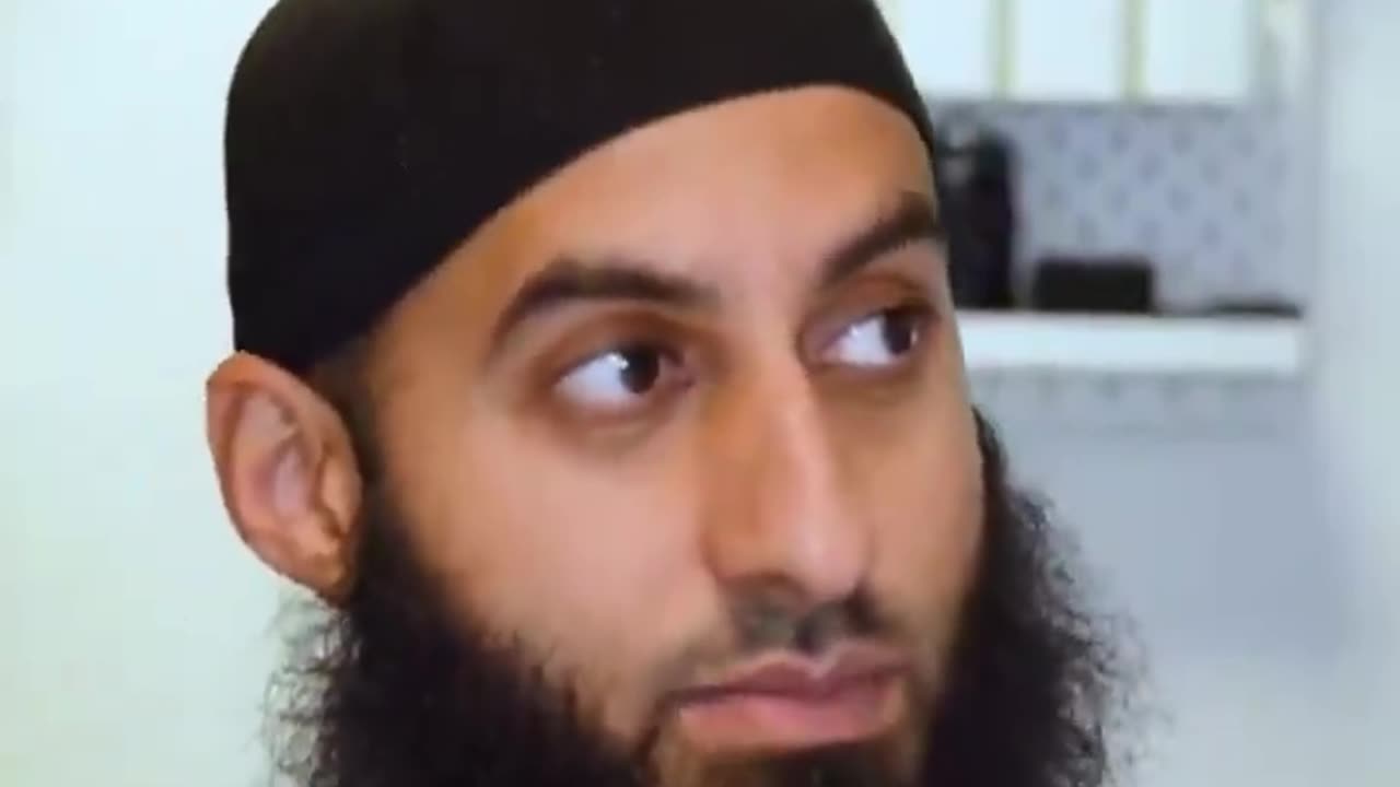 A well-known Islamic scholar says that men must educate women.