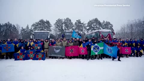 Russia and Ukraine swap prisoners as second round of peace talks end