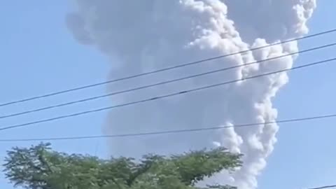 Huge Erupt Of The Shinmoedake Volcano In Kyushu, Japan (08/28/2025)