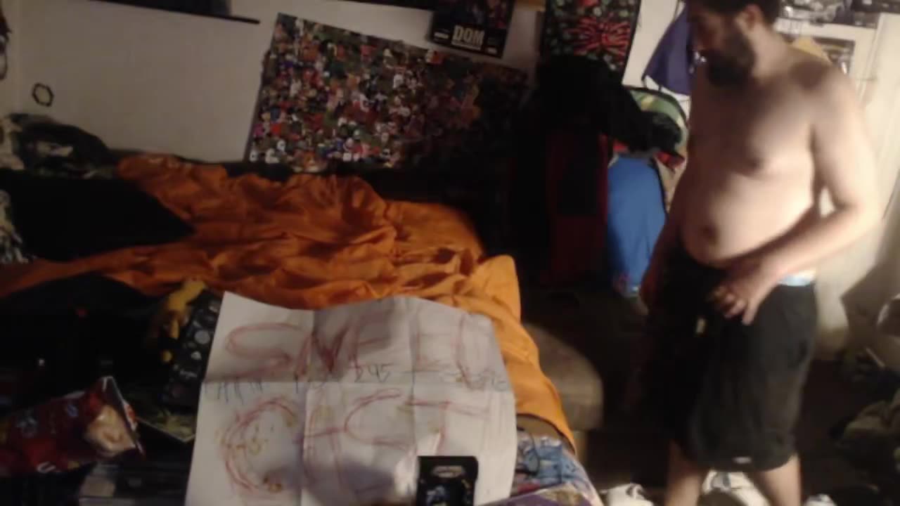 Sneedcast drinks sock tea