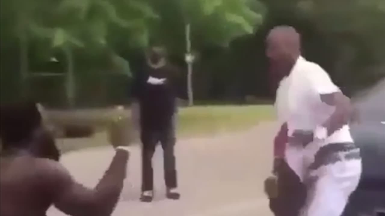 Meanwhile in the hood