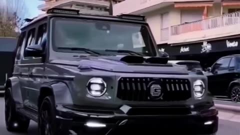 Watch This Jeep Get Unloaded! 🚙 Enclosed Car Shipping in Action!