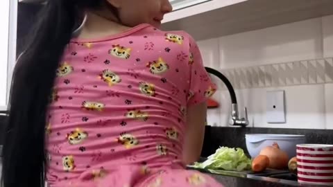 Booty Shaking 🍑