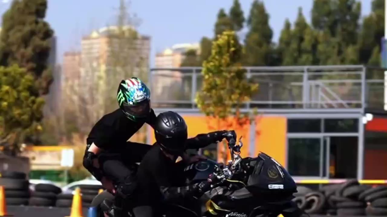 Cute Girl With Amazing High Capacity Bike