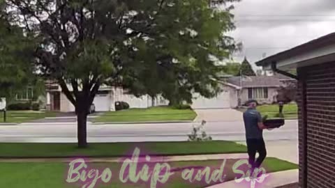 TomiKay listens to TrinaB-food delivered to her house 3 times 5/28/25 #bigoclipandsip