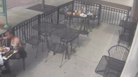 Dine and Dash Caught on Cam