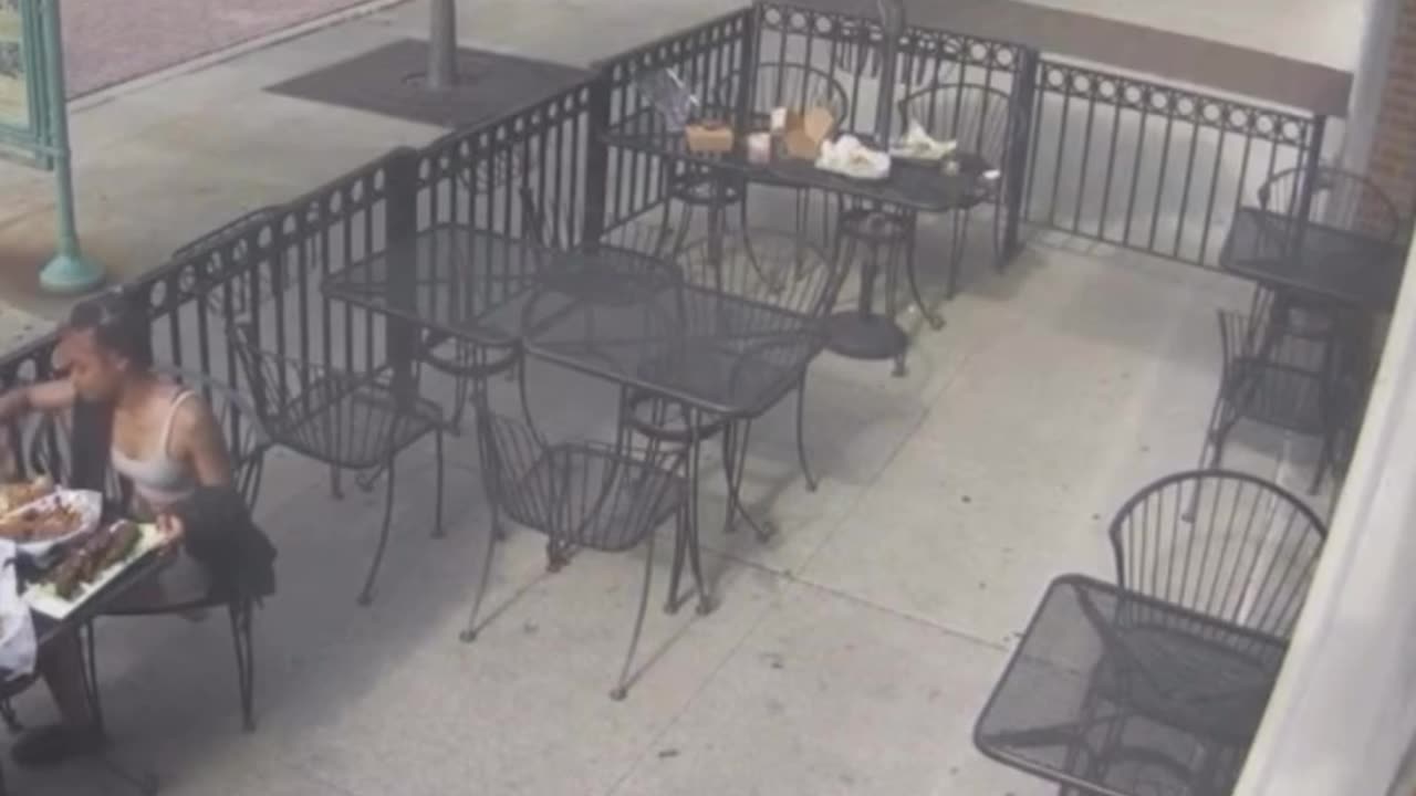 Dine and Dash Caught on Cam