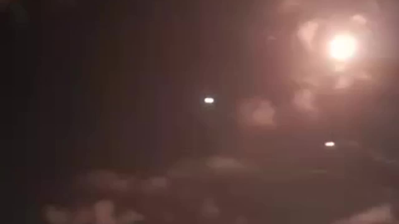 —❗️🇮🇱/🇮🇷 WATCH: Multiple direct impacts seen in Tel Aviv