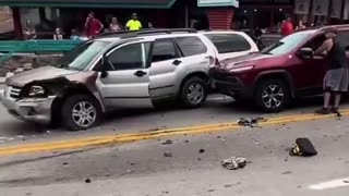 Multiple people injured after reports of multi-car crash in Gatlinburg, Tennessee