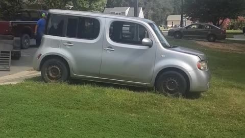 Saying Goodbye To Our Nissan Cube 😞