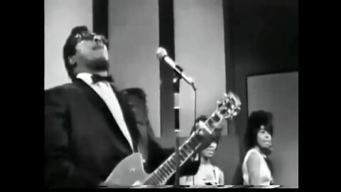 Bo Diddley Rocks the Stage (1965) Vintage Rhythm & Blues Explosion!