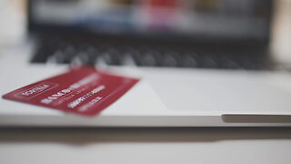 Americans expect holiday credit card bills to outlast the season