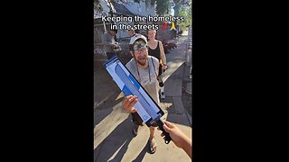 IS THE LEGAL? Man gives 19" machetes & alcohol to homeless In Austin & New Orleans 4 Thanksgiving