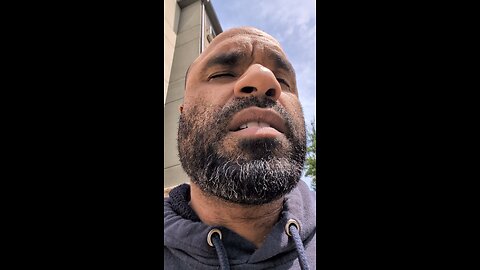 filler content showing my face