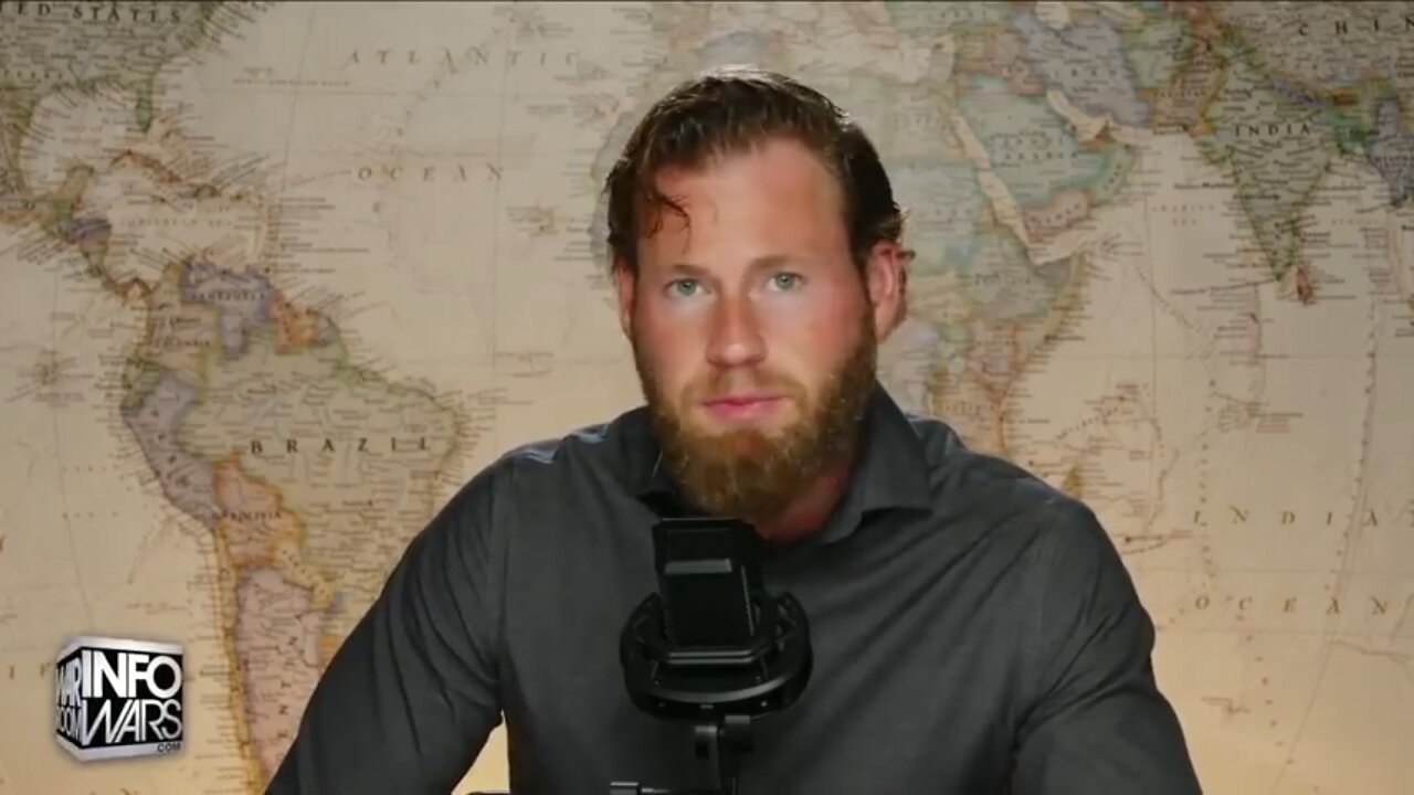 WAR ROOM (Full Show) Thursday - 6/12/25