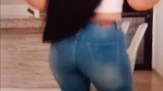 Tick tock jiggle