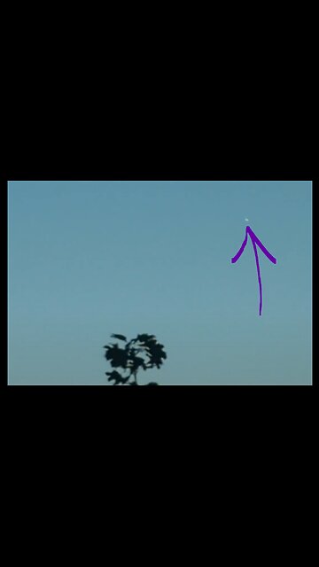 Glowing white/silver UFO/UAP, descending over Kitchener, Ontario Canada
