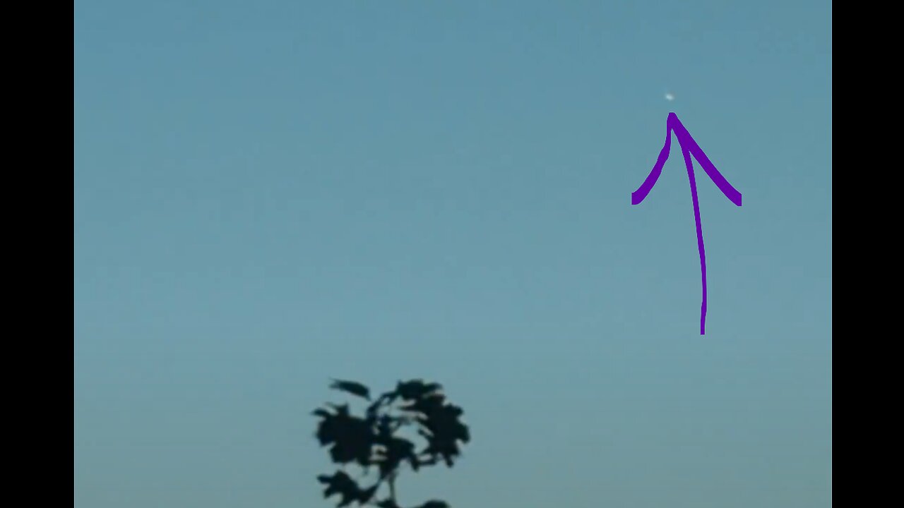 Glowing white/silver UFO/UAP, descending over Kitchener, Ontario Canada