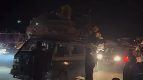 At night, families continue to flee from northern Gaza to the south