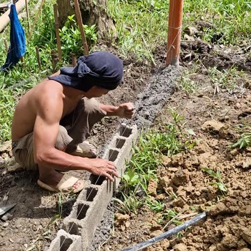 🧱 Expat in the Philippines | Laying the First Hollow Blocks for Our Farm Kitchen 🇵🇭🏡
