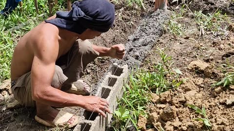 🧱 Expat in the Philippines | Laying the First Hollow Blocks for Our Farm Kitchen 🇵🇭🏡