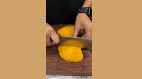 How to Make Fresh Mango Juice at Home | Easy & Refreshing Summer Drink!