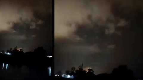 Un vaisseau spatial a illuminé la nuit dans l'espace aérien thaïlandais.