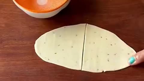 Crispy and tasty mini samosa recipie