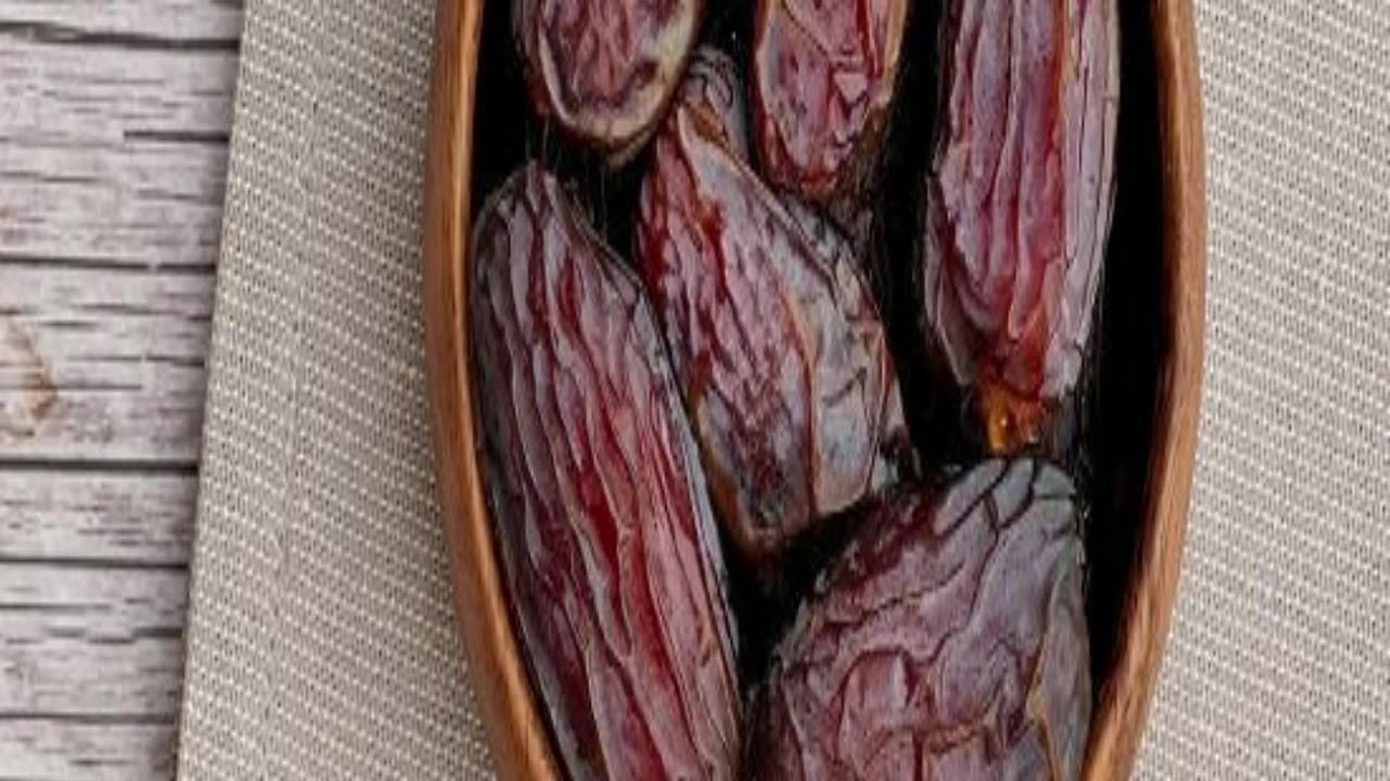 सर्दियों में छुआरे खाने के चार ज़बरदस्त फायदेshealth #trend #short #facts #viral #reels