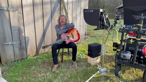 HEYHEYHEY SONG OF THE DAY Teaser interview for JEFFREY STEELES LATEST RELEASE JAN 14 2026