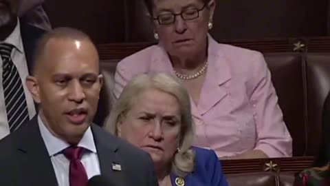 Hakeem Jeffries' Last-Minute Ploy To Stall Trump Megabill Literally Put Dems To Sleep