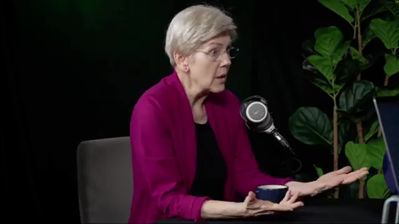Elizabeth Warren Squirms When Confronted with Her Lies on Biden’s Mental Fitness