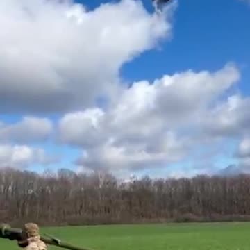 Ukrainian Soldier Shoots Down Shaheed with Igala MANPADS