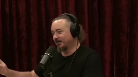 Experts Clash on Ancient Artifacts - Ben van Kerkwyk and Joe Rogan