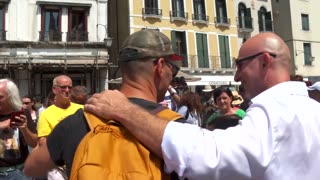 Jeff Bezos look-alike surprises Venice ahead of wedding