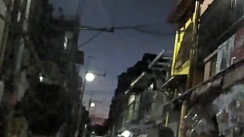 6 PM Walk Along Mais Street in Pasic City in the Philippines