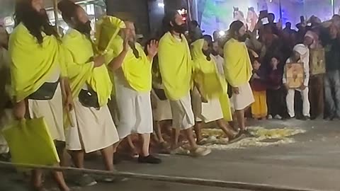 Radha Rani ke dulare sab ke aakho ke tare mere guru ji