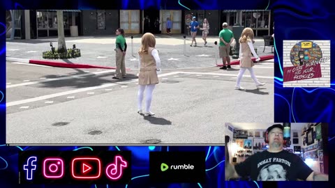 The Meghans Universal Studio Reaction