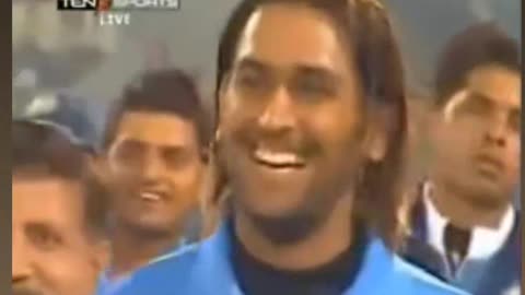 Pakistan pm fan of msd