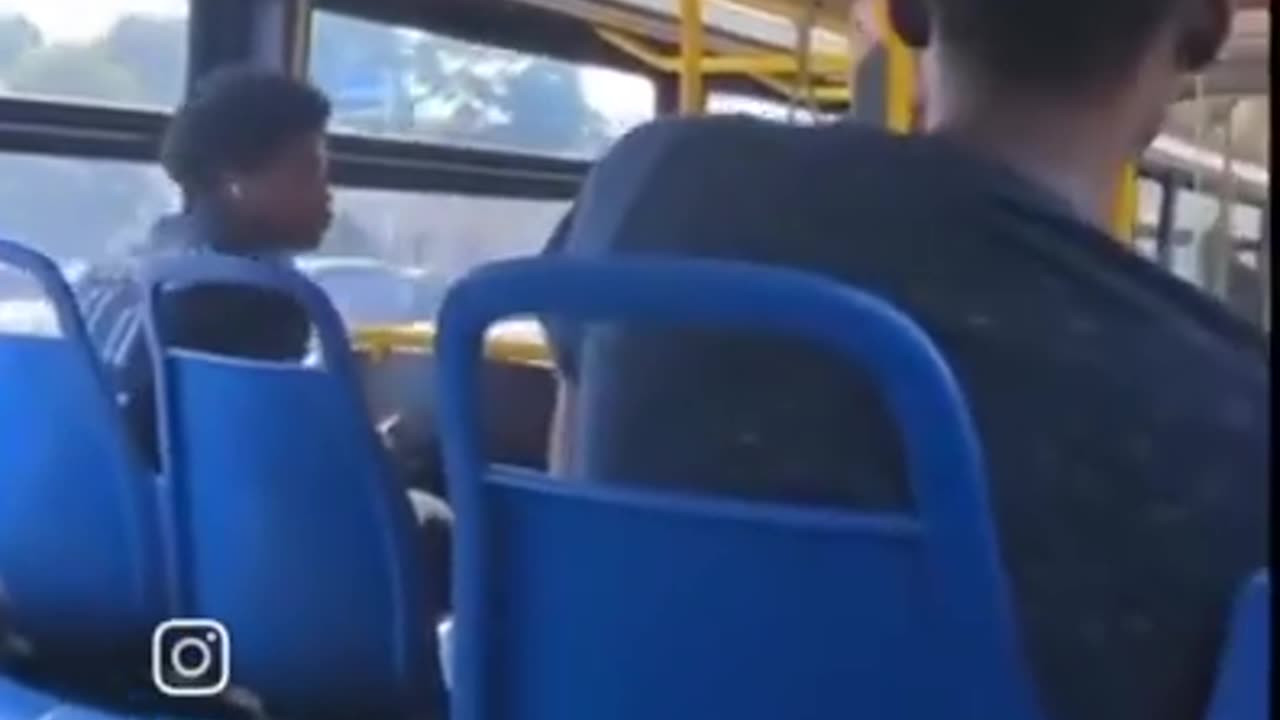 Sheboon leaves sanitary napkin on the bus