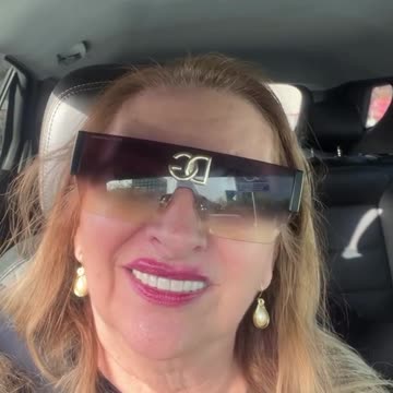 #leticiadenigris También quiere dinero y desea que #adriánmarcelo Le llame.