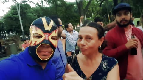 Cretinos en el PUENTE