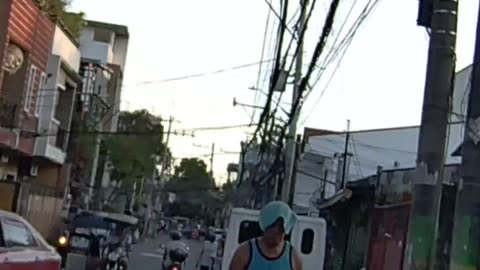 Busy Street in Taguig #thestreetwanderer