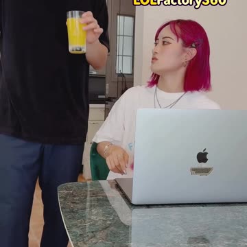 Juice Prank on Wife – Her Reaction Was Priceless😅🤣!