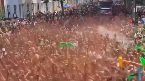 Carnival in London. London like Paris.